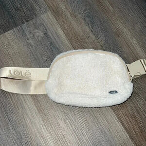 (42)NWOT Lole Sherpa  belt bag